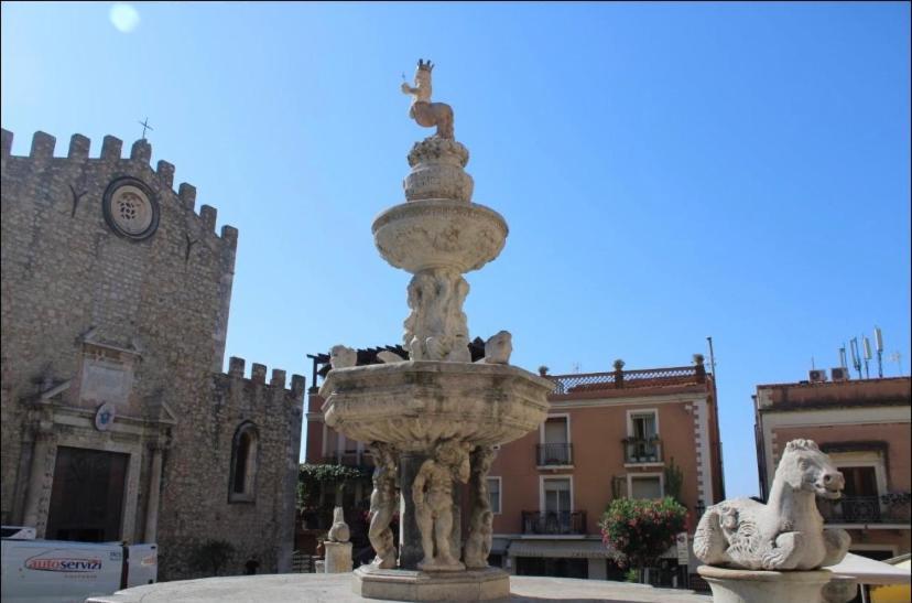 Duomo Square Apartment Taormina Kültér fotó