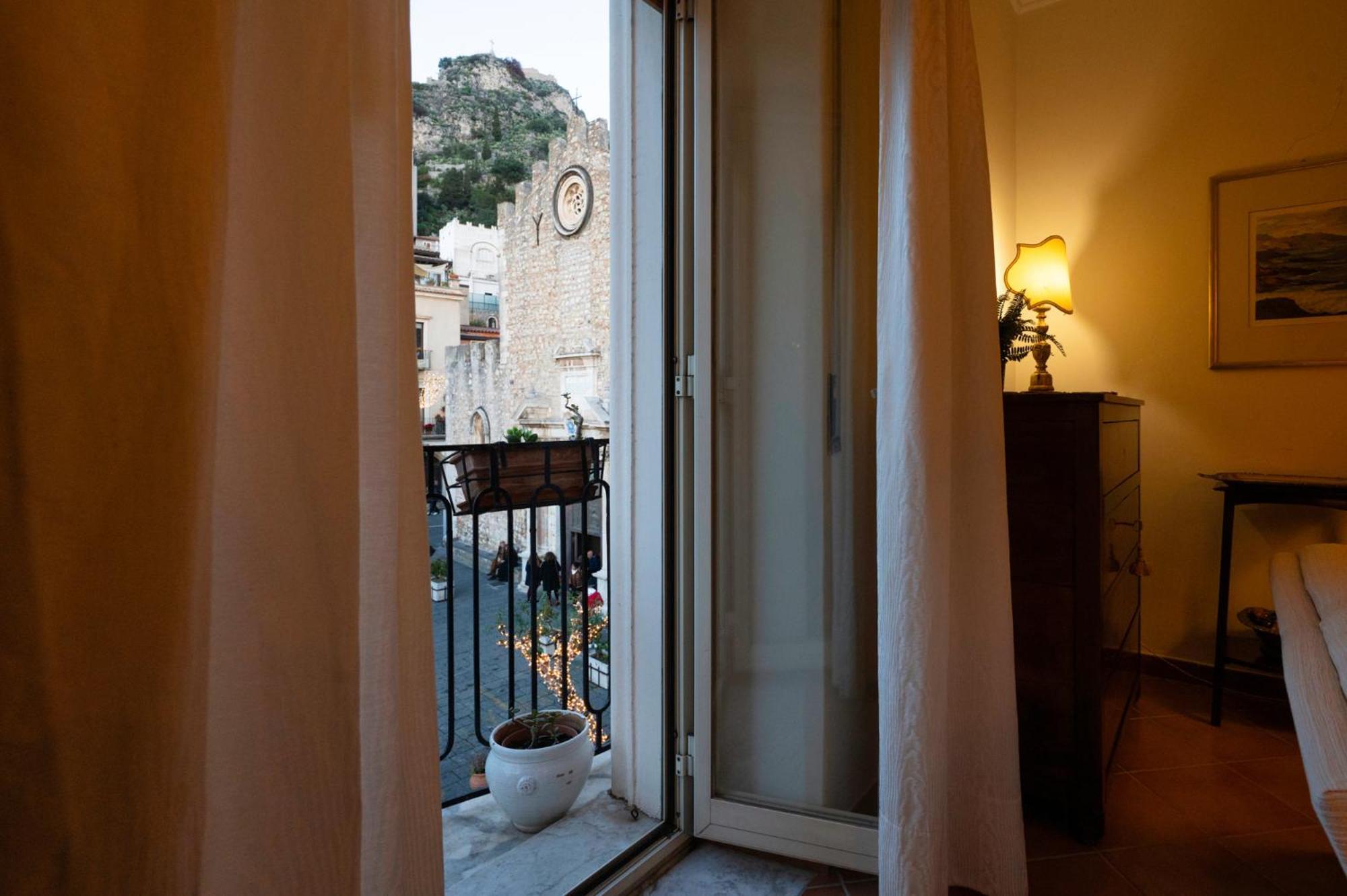 Duomo Square Apartment Taormina Kültér fotó